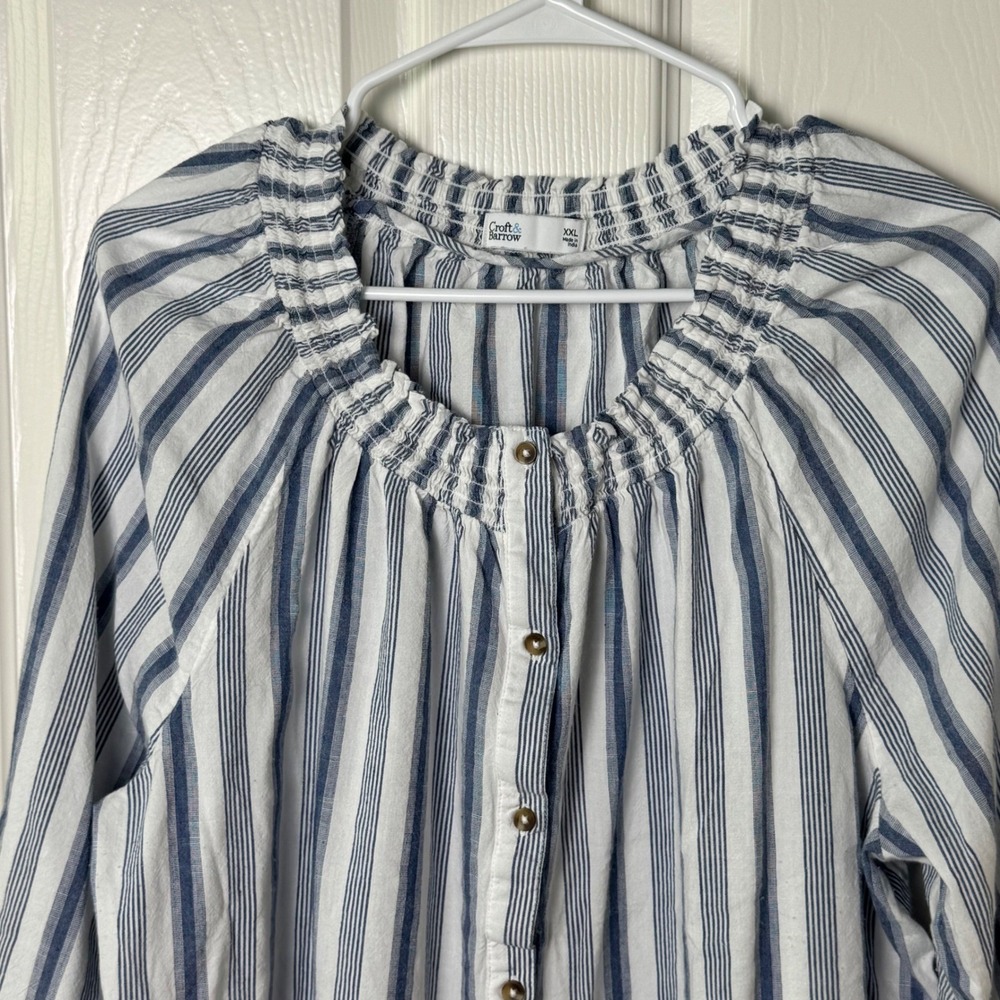Croft & Barrow Blouse Women XXL Blue White Striped Smocked Button ‎ 3/4 Sleeve - Picture 2 of 6